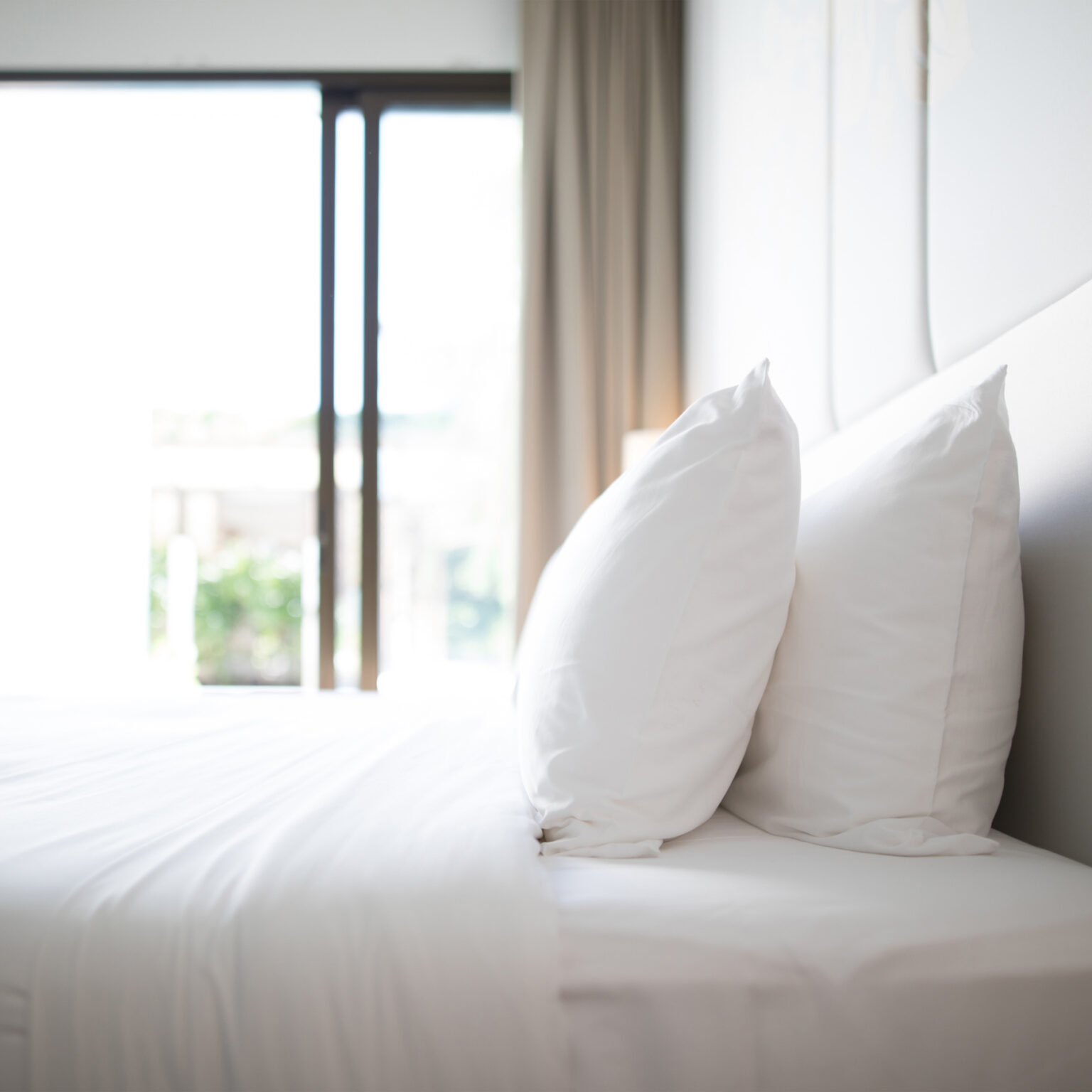 1Concier Percale T-200 Sheets-King Fitted