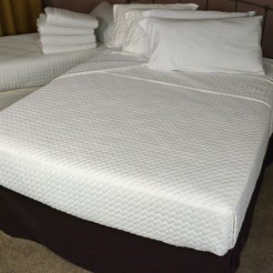 Metro Coverlet-White By Kartri