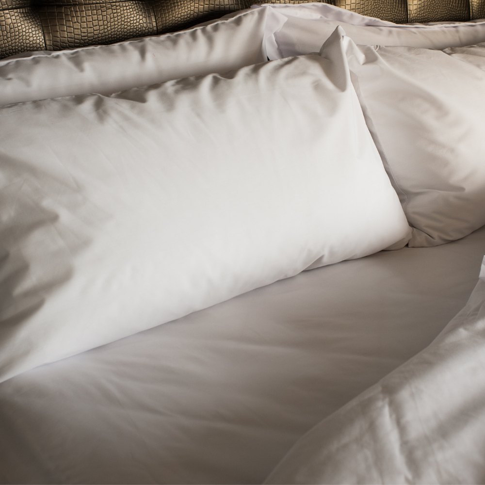 Hotel Bed overhead Sateen T300 Cotton American Boutique